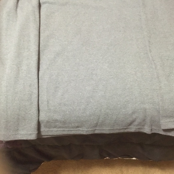 St JOHN’S BAY 3 Button Long Sleeve (CHARCOAL HEATHER) - Picture 3 of 7